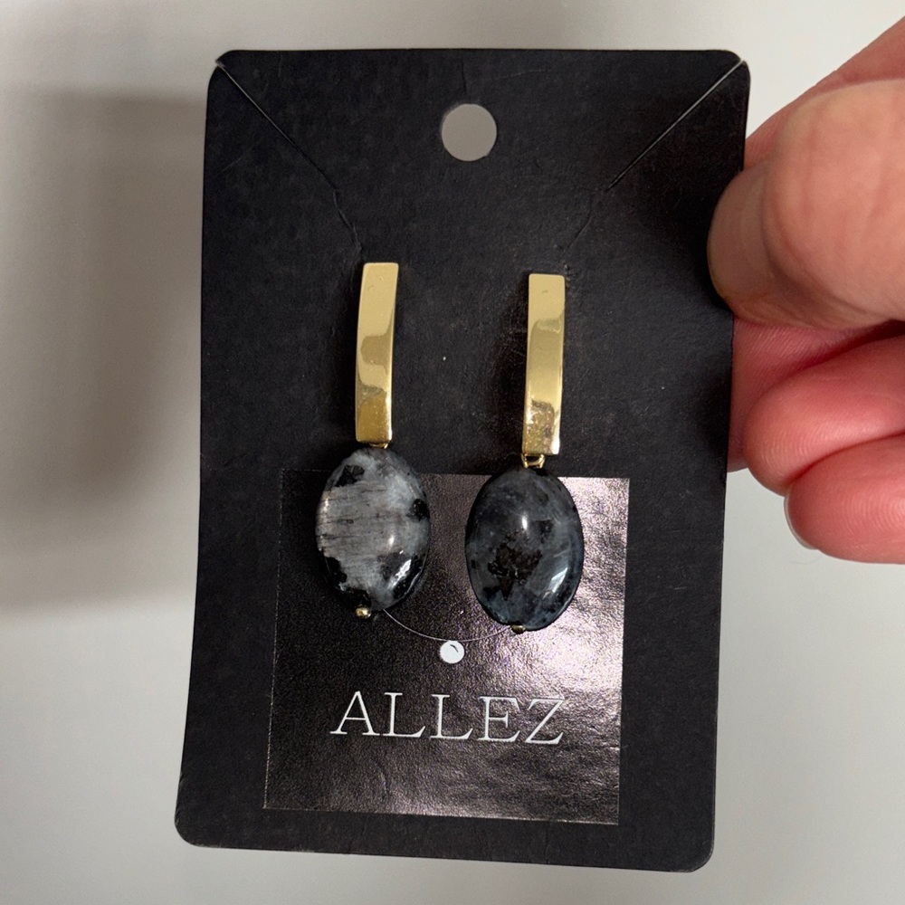 Nwt Black & Gray Marbled Stone Drop Earrings